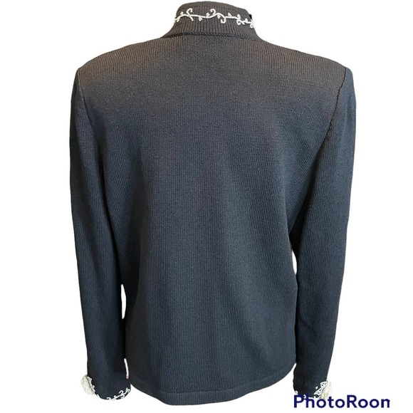 JSS Women's Black and Cream Luxury Button Down Sweater/Top - Picture 5 of 9